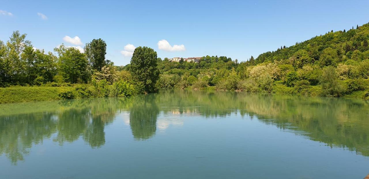 Corte La Guarnigione Valeggio sul Mincio Buitenkant foto